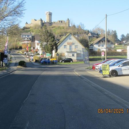 Hotel Zur Burg Nuerburg Bagian luar foto