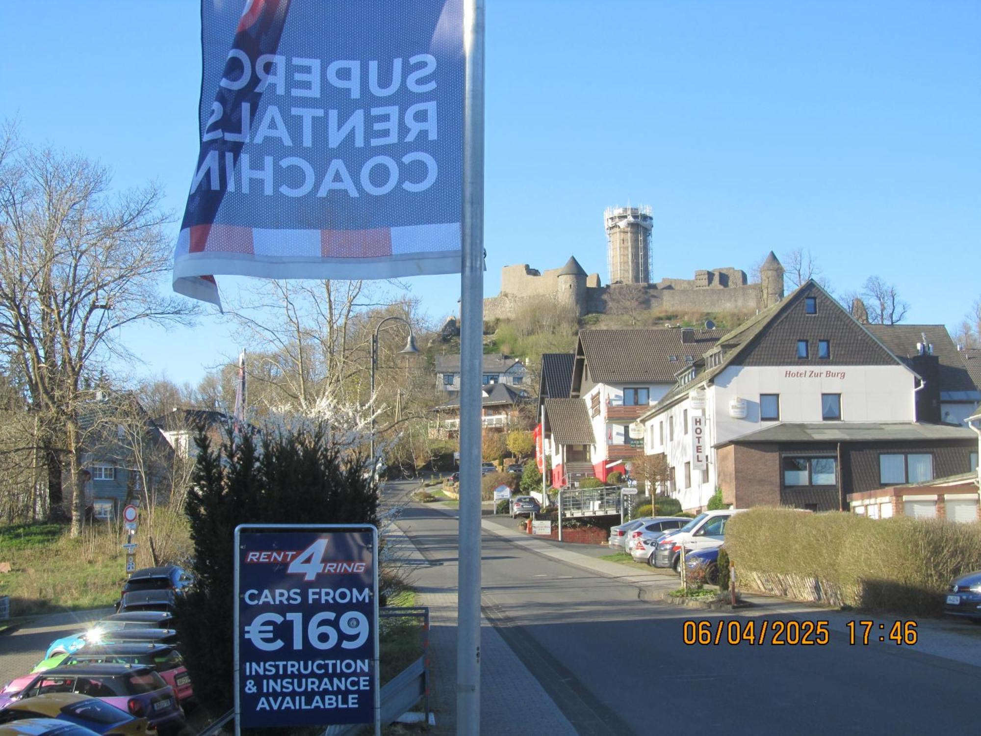 Hotel Zur Burg Nuerburg Bagian luar foto
